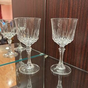 Cristal D'Arques Durand St. Germain Wine Glasses 6.25”High 3" Diameter